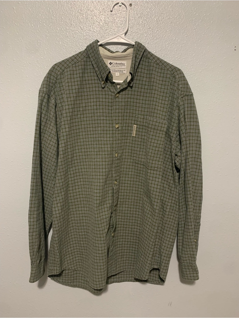 Columbia Olive Green Plaid Button-Down Shirt